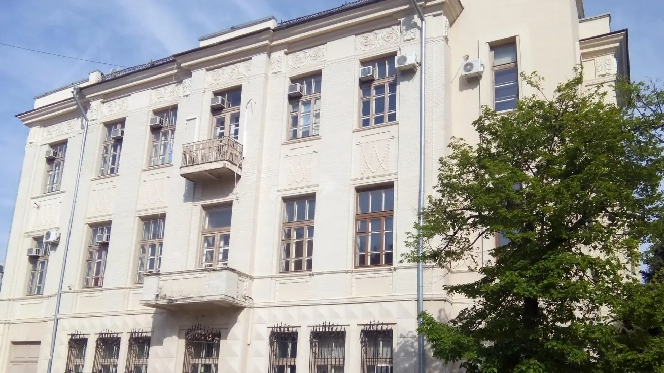 Историческое здание на Красной улице, 6